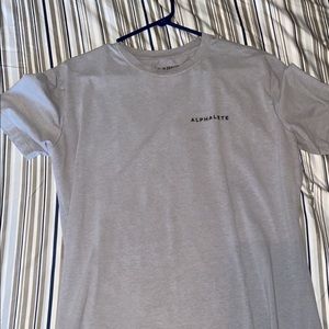 grey alphalete shirt, size large. barely worn, great condition.